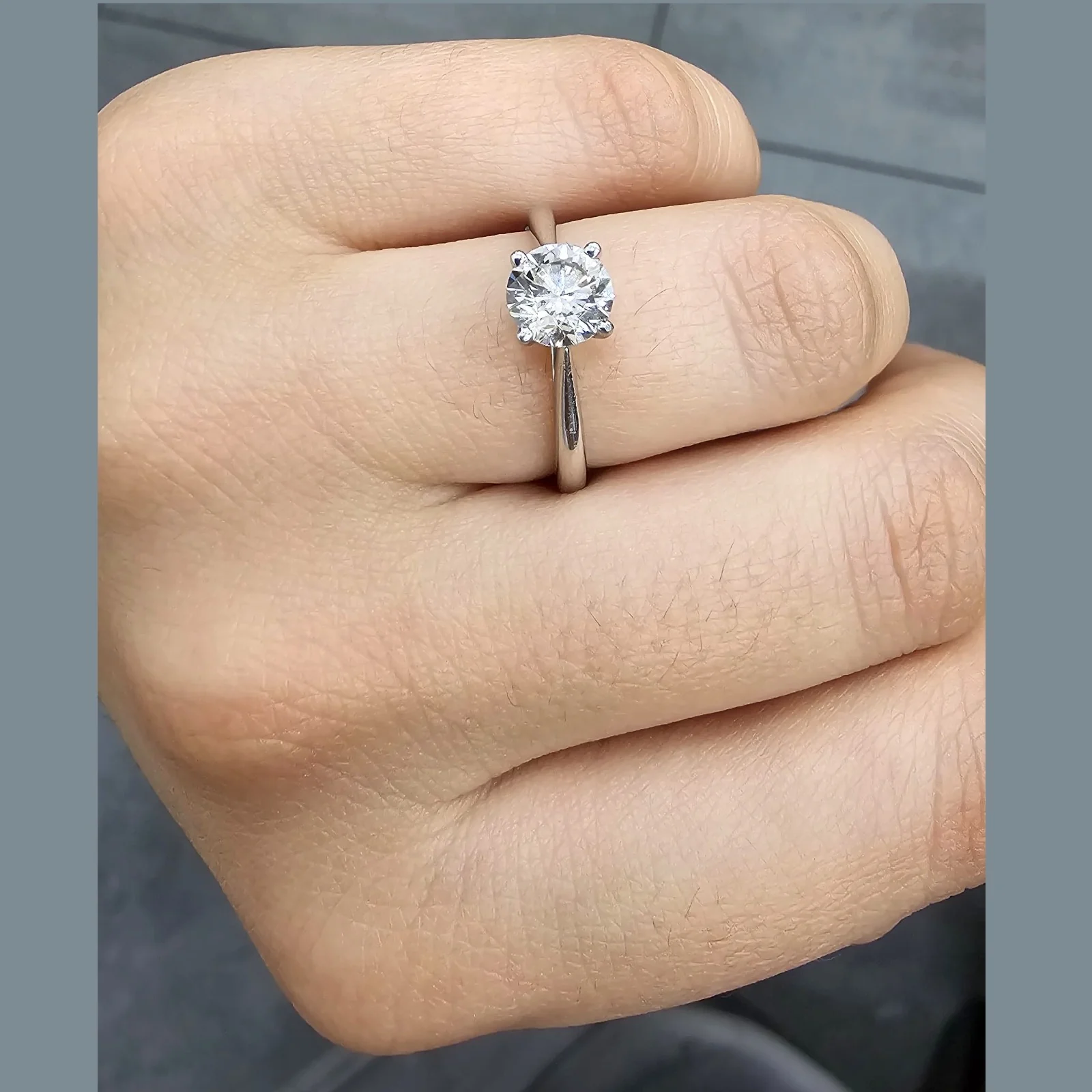 D/VS 1.00Ct Classic Lab Grown Diamond Solitaire Engagement Ring in Platinum - Image 2
