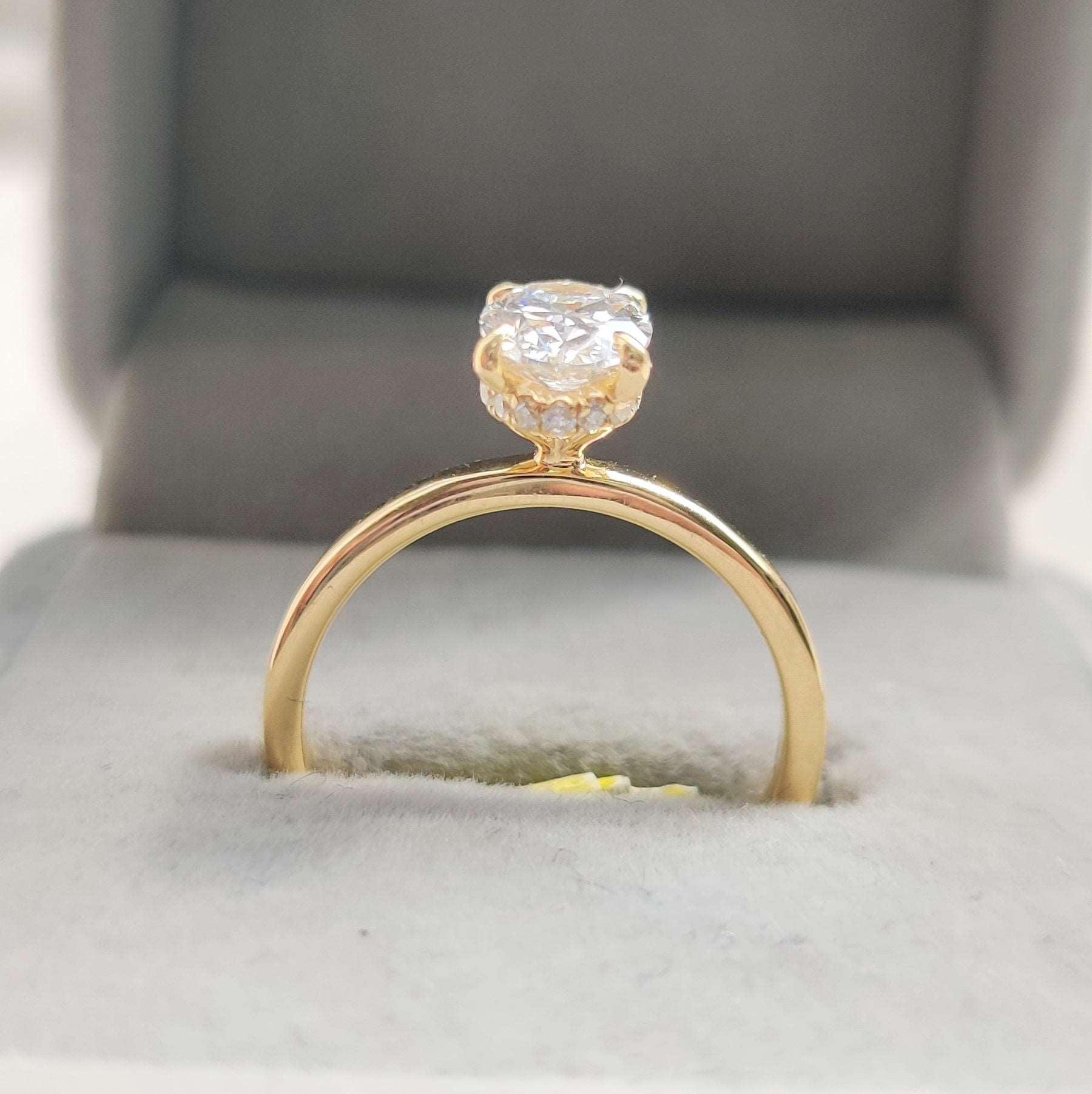 1.15CT IGI Certified Diamond Oval Cut Hidden Halo Women's Engagement Ring - 18k Yellow Gold - Image 5