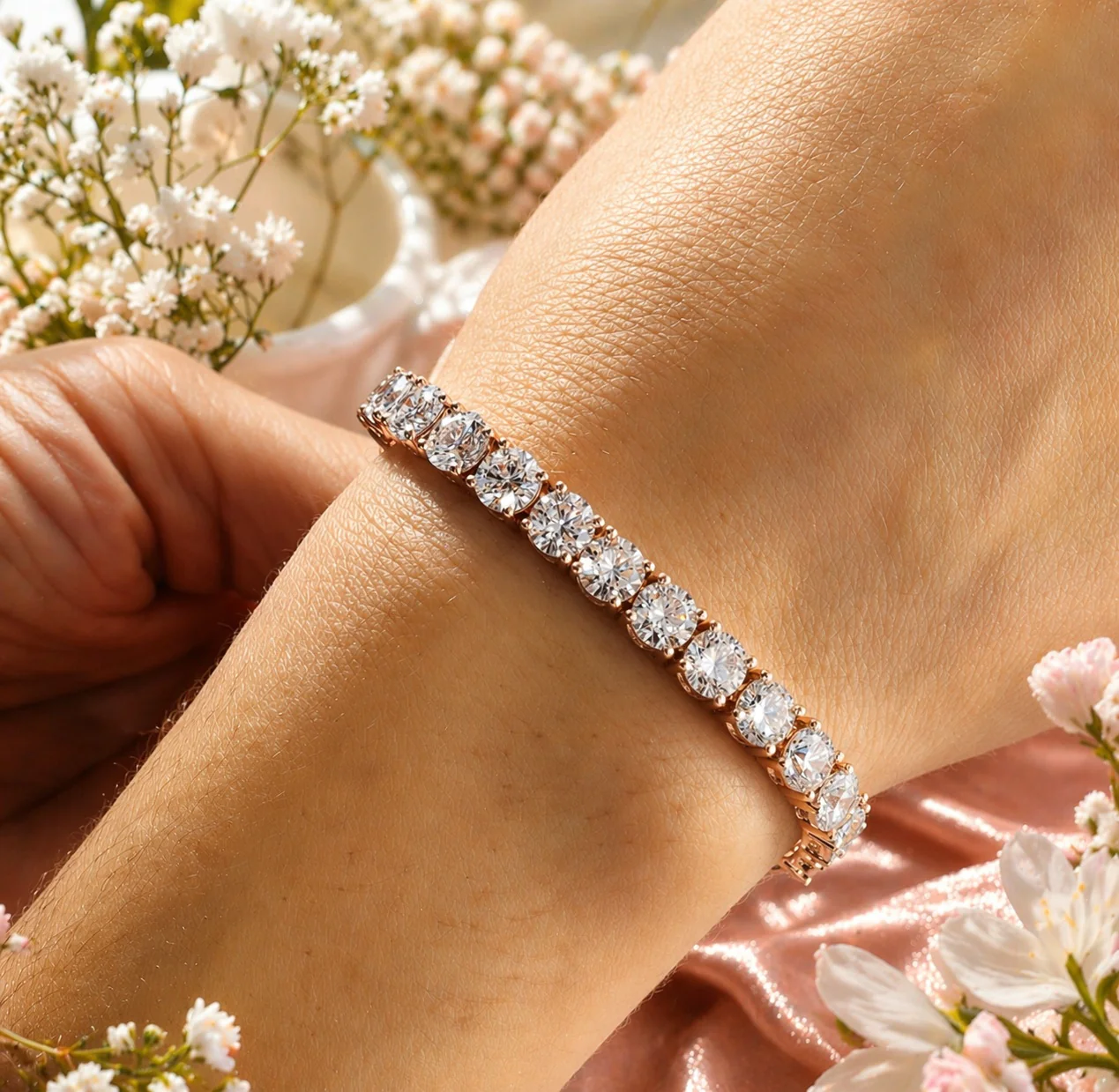 D/VS 25.00 ct Lab Diamond Claw Set Tennis Bracelet in 9k Gold - Image 5