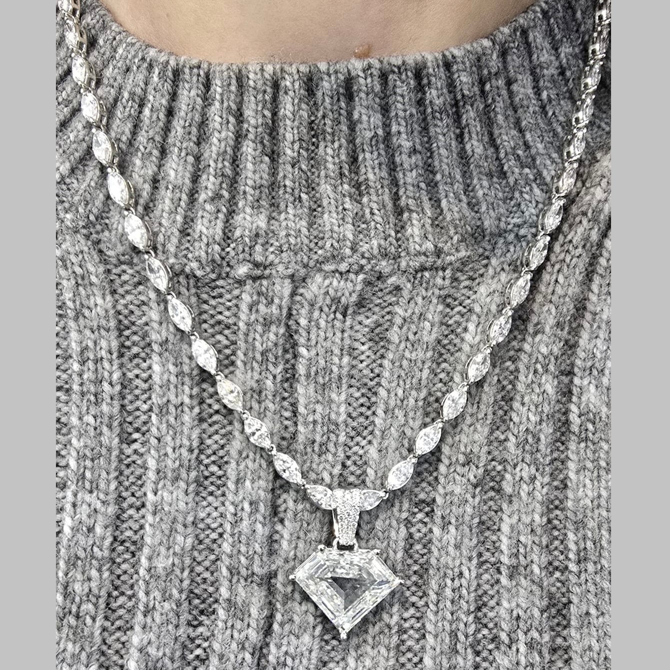 25Ct, Lab Grown Fancy Super Man Cut & Multi Diamond Designer Necklace In Platinum - Image 4