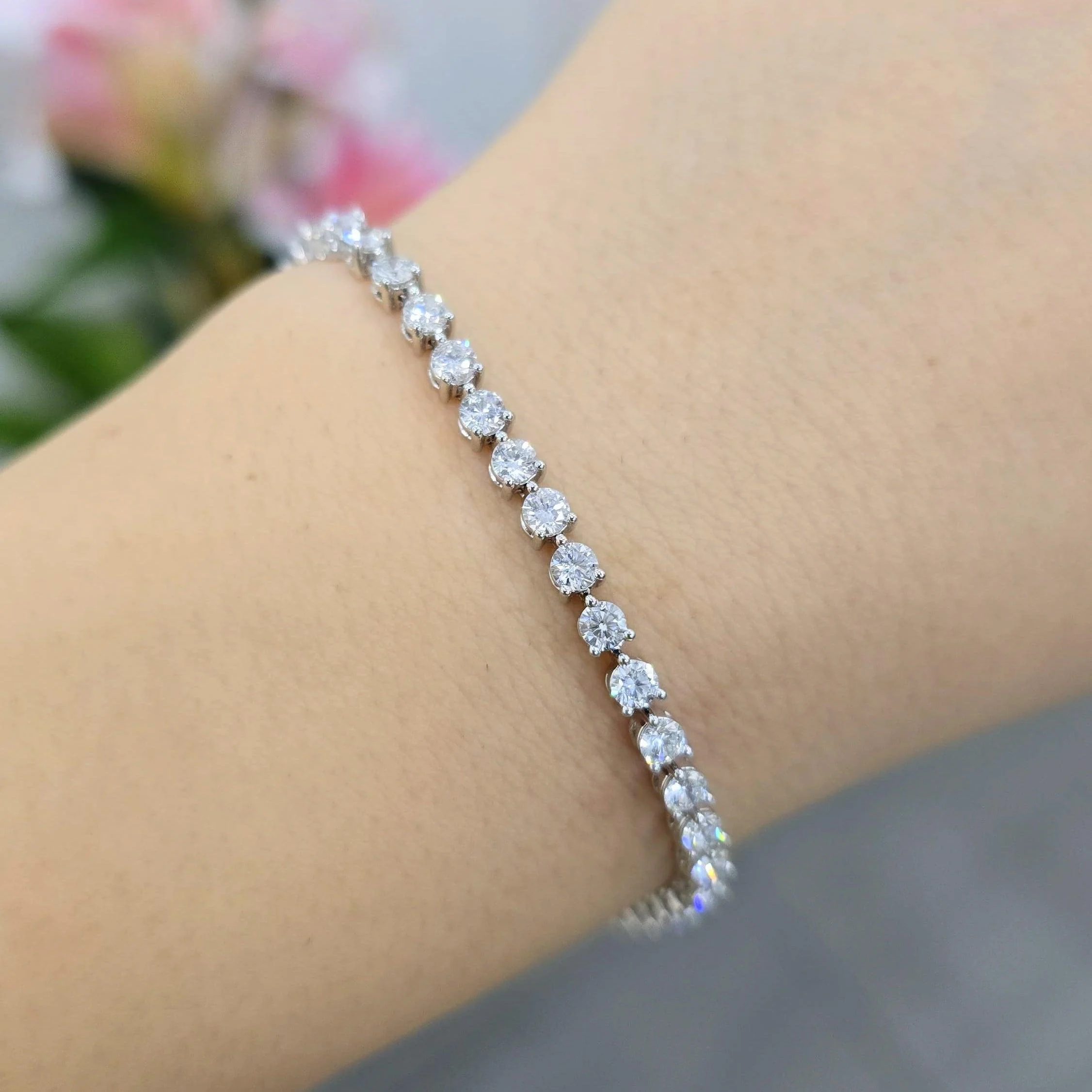 3.00Ct - 7.00ct D/VS Lab Round Diamond 3 Prong Tennis Bracelet in White Gold - Image 8