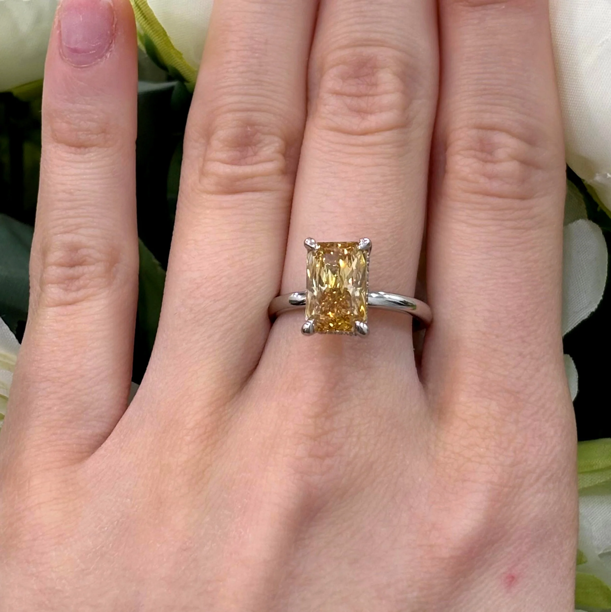 3.35 Carat IGI Lab Fancy Vivid Yellow Radiant Diamond Hidden Halo Engagement Ring In Platinum