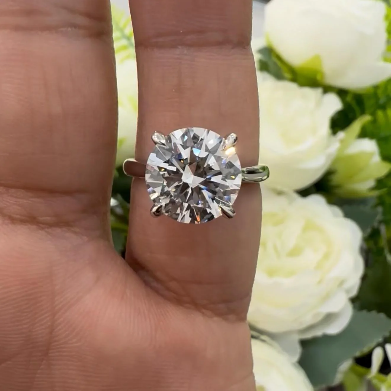 Huge Round Diamond Solitaire Engagement Ring in Platinum 2.00Ct - 3.00Ct - Image 10