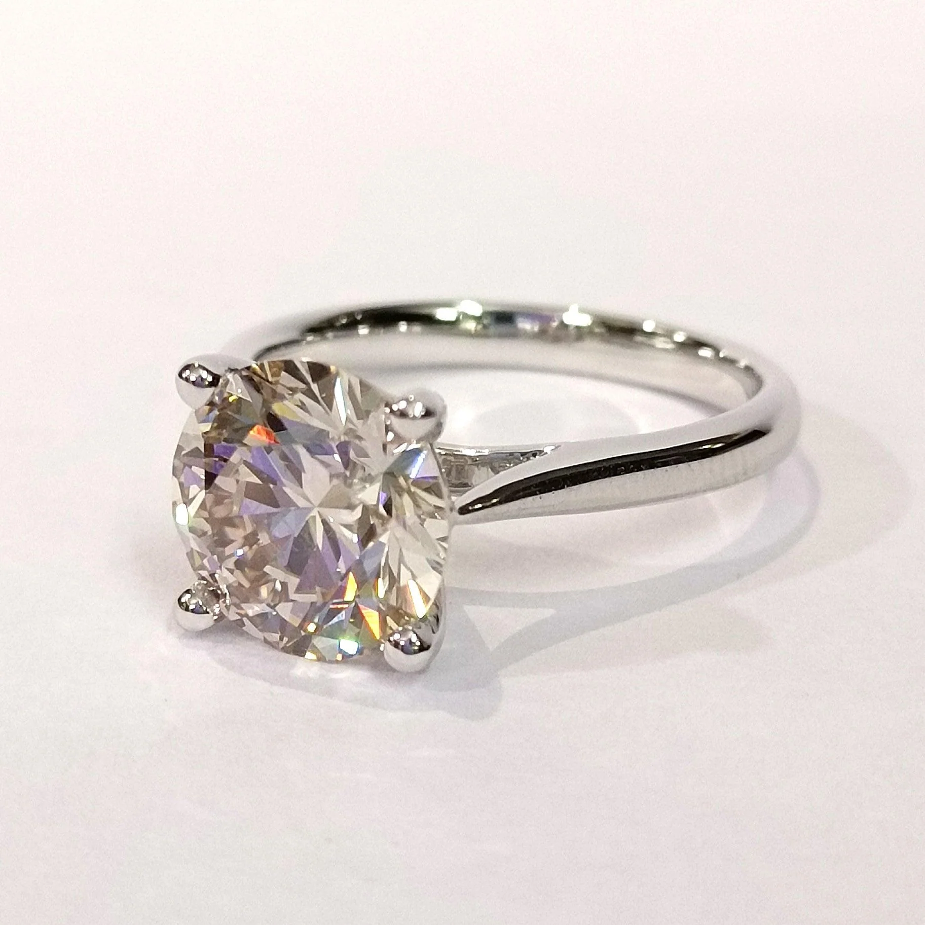 Huge Round Diamond Solitaire Engagement Ring in Platinum 2.00Ct - 3.00Ct - Image 5