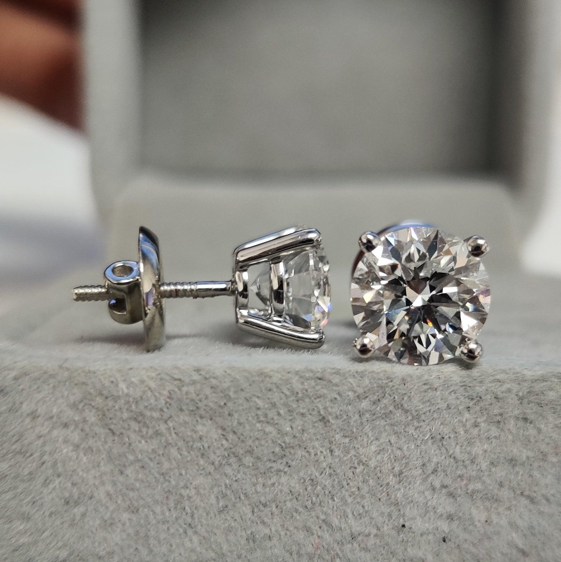 4.00ct Round Diamond Stud Earrings In Platinum, E/VS (IGI Certified)