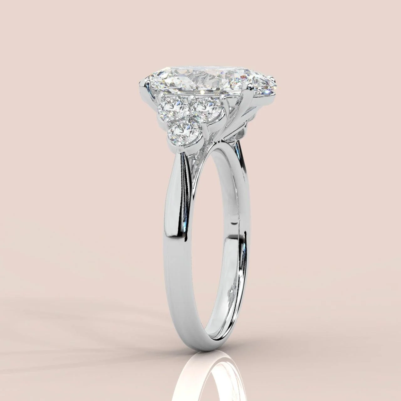 IGI Certified 4.50ct Oval and Round Diamond Engagement Ring in Platinum - Image 3