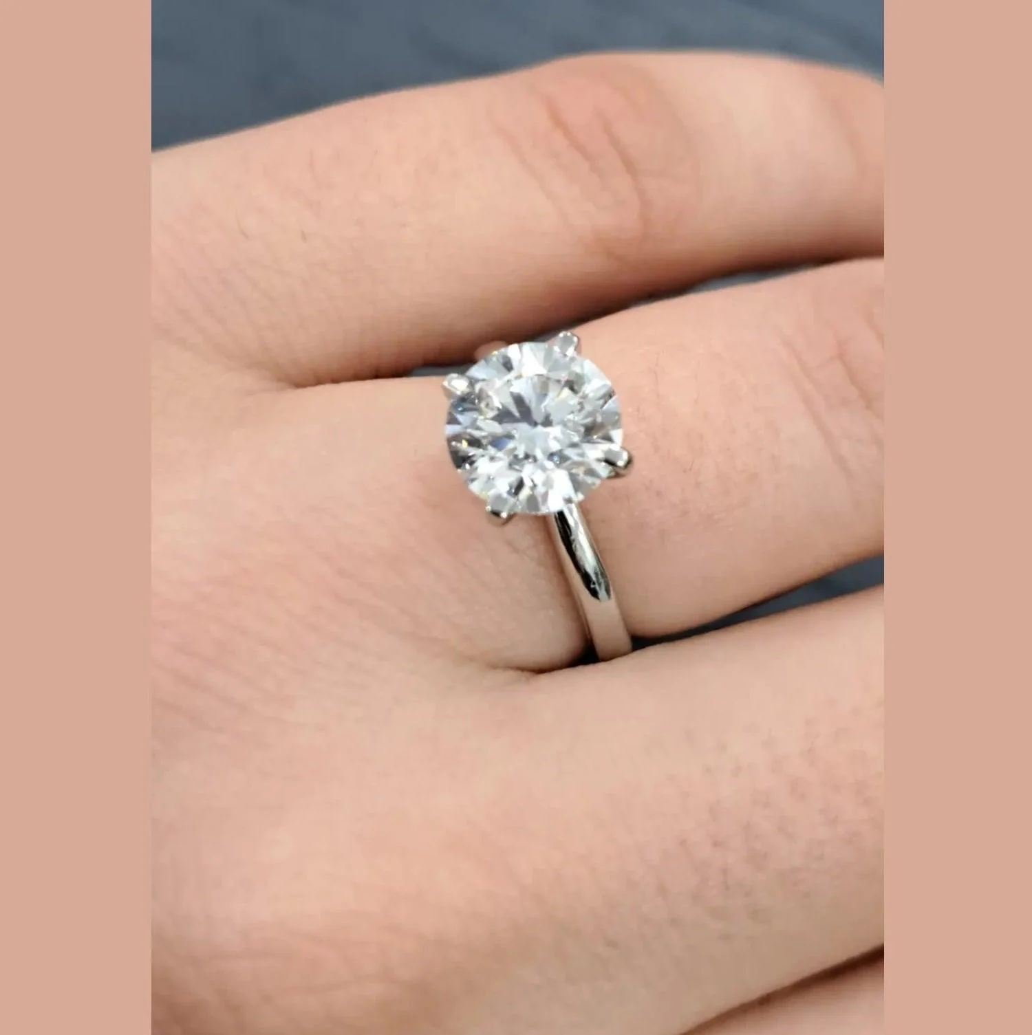 Clearance ! D/VS Classic Round Diamond Solitaire Engagement Ring in Platinum 2.00-3.00CT - Image 2