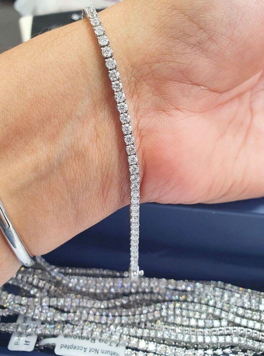 D/VVS 4.00 ct Lab Diamond Claw Set Tennis Bracelet in 9k Gold 7in - Image 8