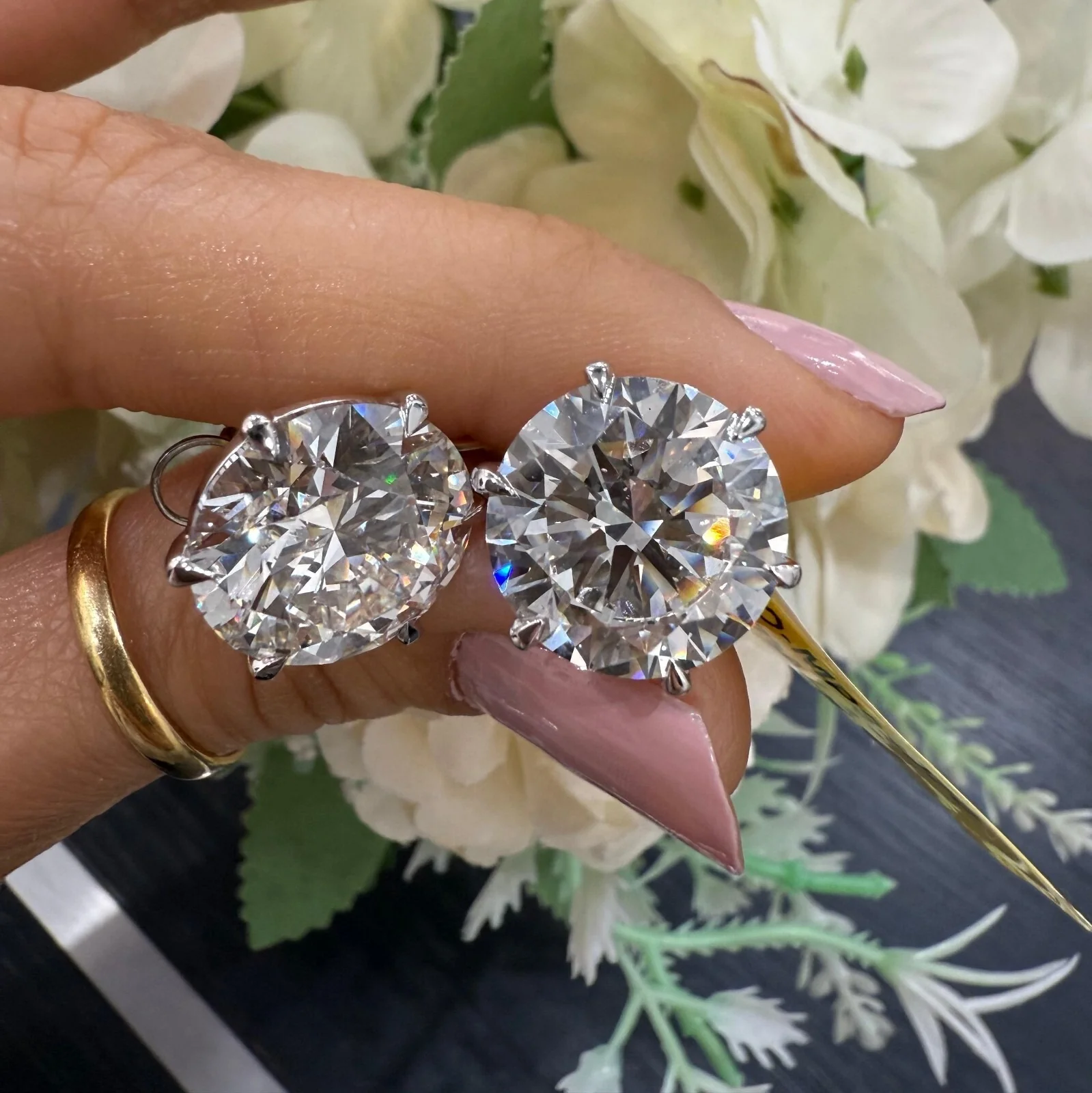 Exceptional 20.11 Ct Lab-Grown Round Diamond Studs Earring – F/VS in Platinum with Screw Backs - Image 6