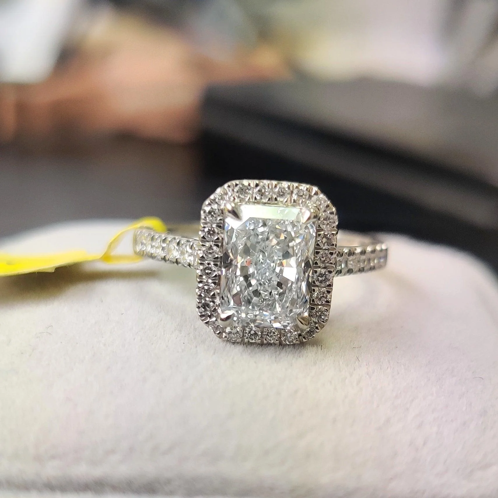 5.50Ct IGI Certified Radiant Cut Diamond Halo Engagement Ring In Platinum - Image 6