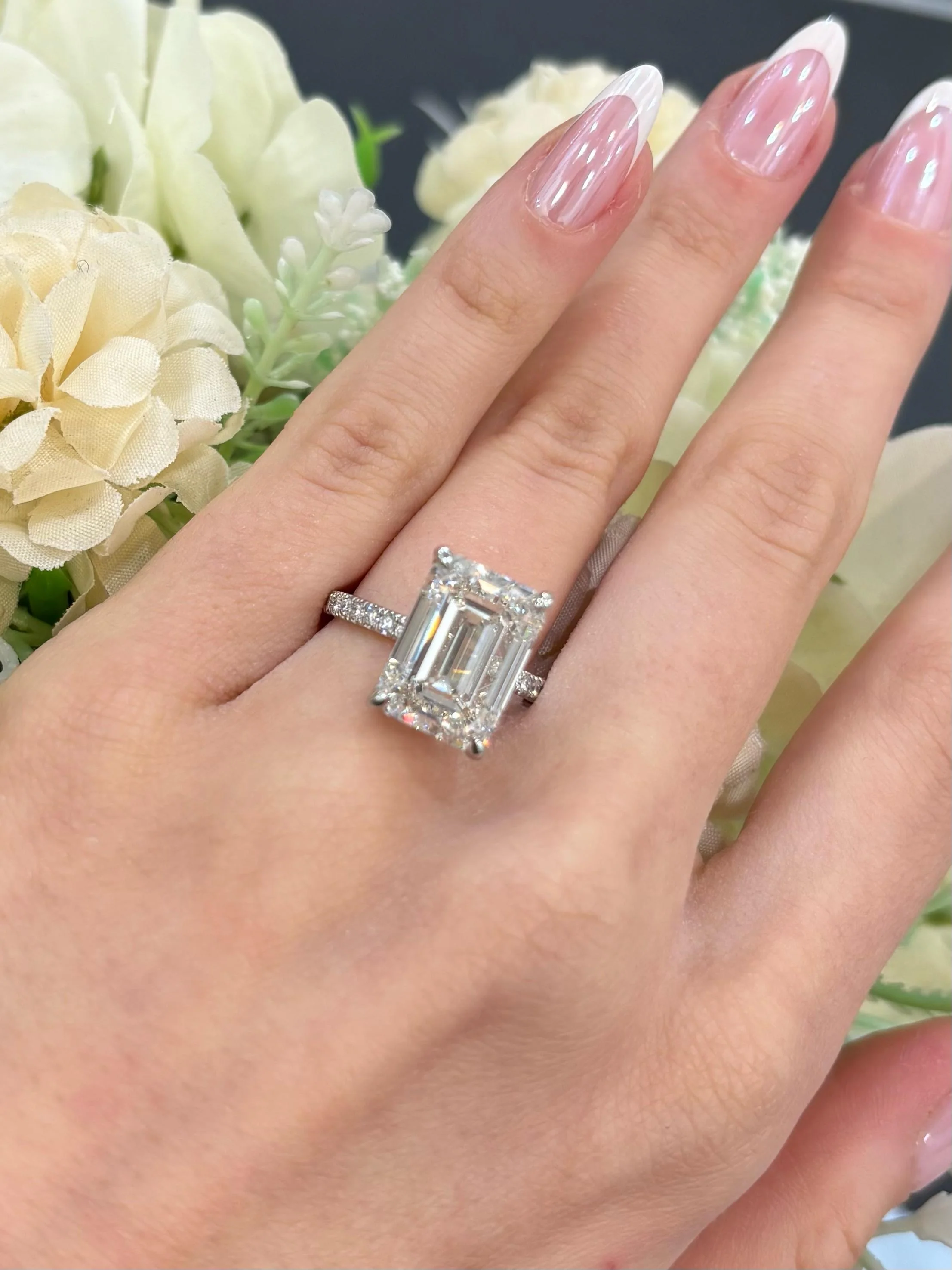 IGI Certified 9.00CT Emerald Diamond Hidden Halo Engagement Ring In Platinum - Image 2