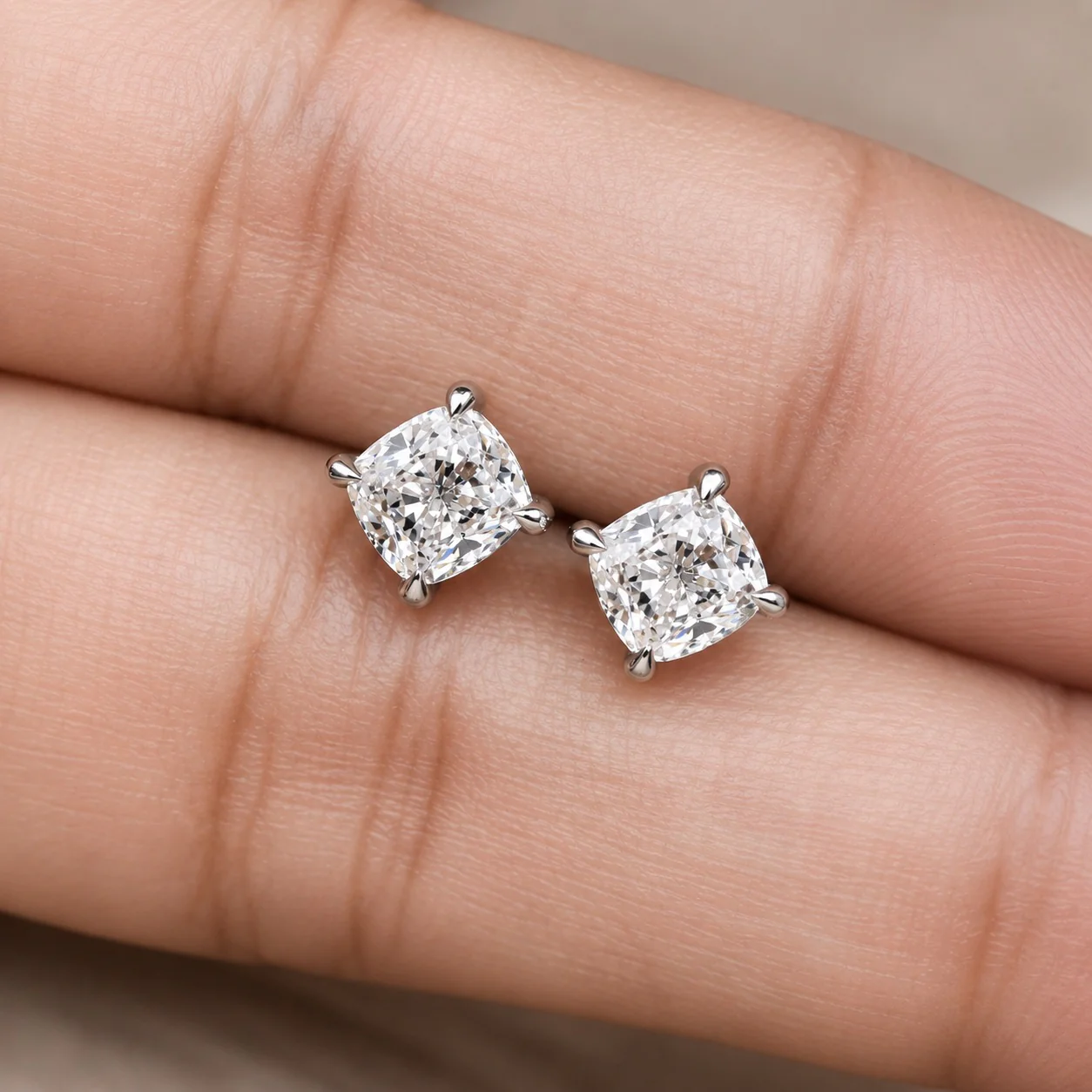 IGI Certified D-E/VS 2.00Ct Cushion Lab Diamond Stud Earrings In Platinum - Image 2