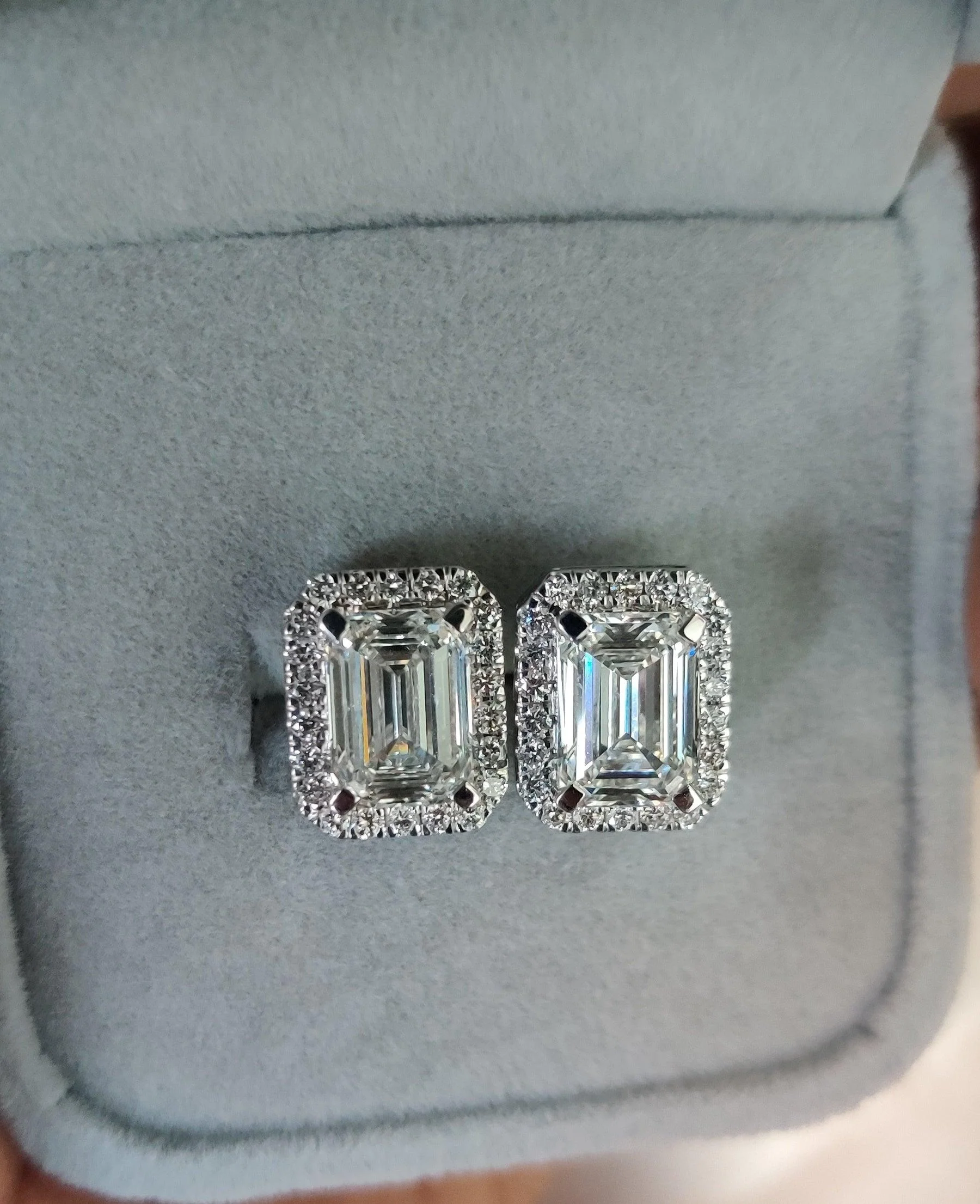 IGI Certified 4.70 Ct Emerald Cut Lab Diamond Halo Stud Earrings In 18k White Gold - Image 6