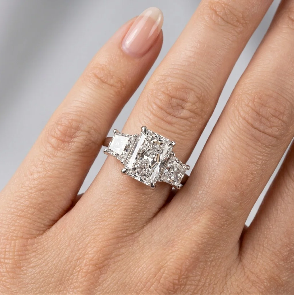 IGI Certified E/VS 6.50 Carat Radiant & Diamond Trilogy Ring Platinum - Image 3