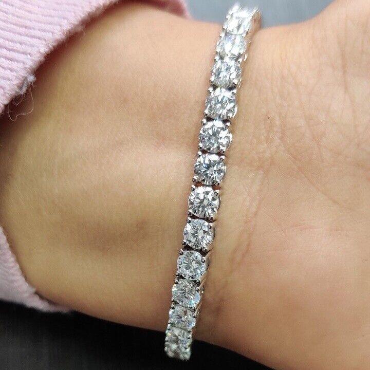 12.00ct 36 Lab Diamond Tennis Bracelet D/VVS Quality Set in Platinum - Image 8