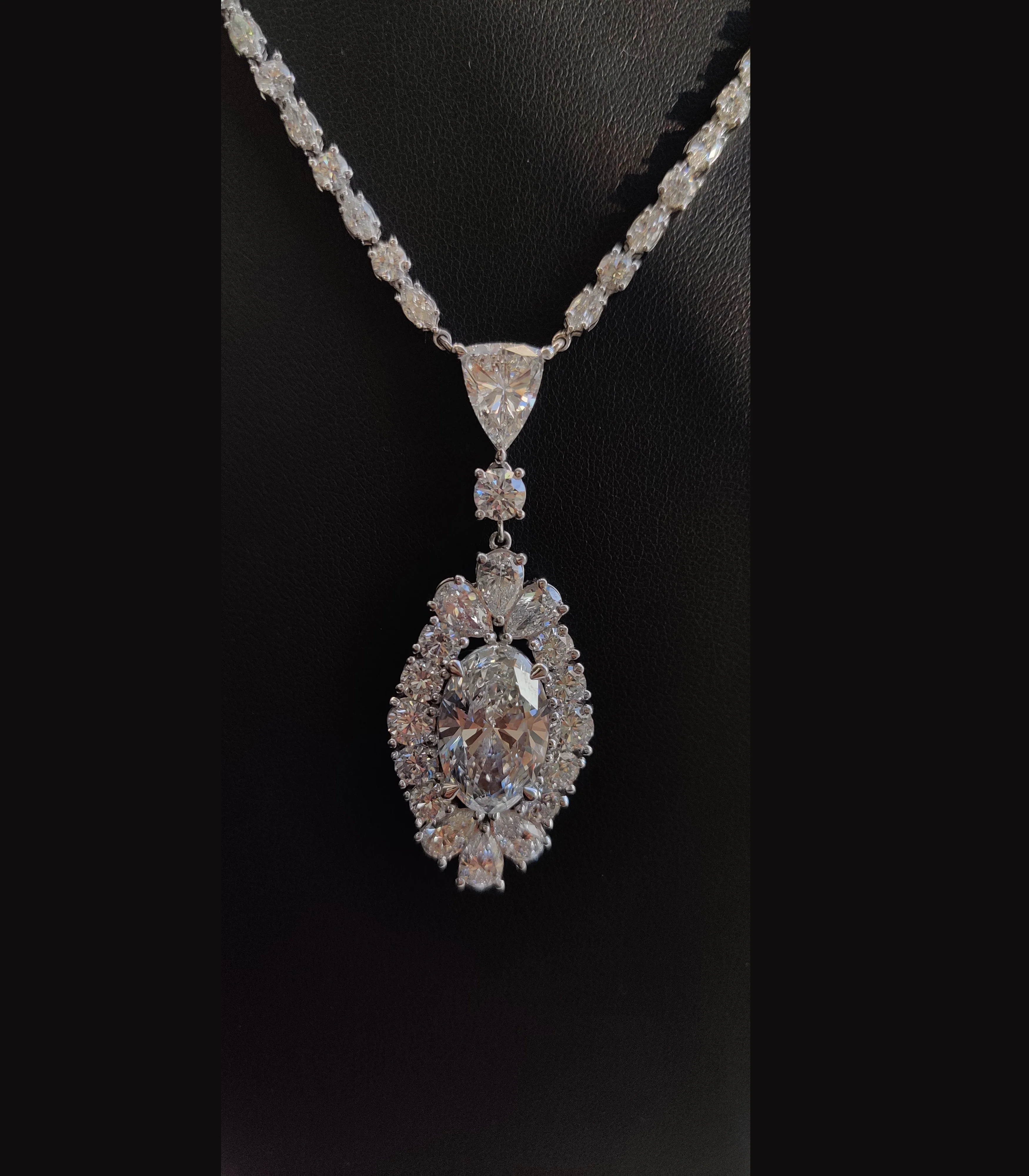 IGI 38 Ct, Lab Grown Big Oval With Marquise & Round Diamond Designer Necklace - Image 7