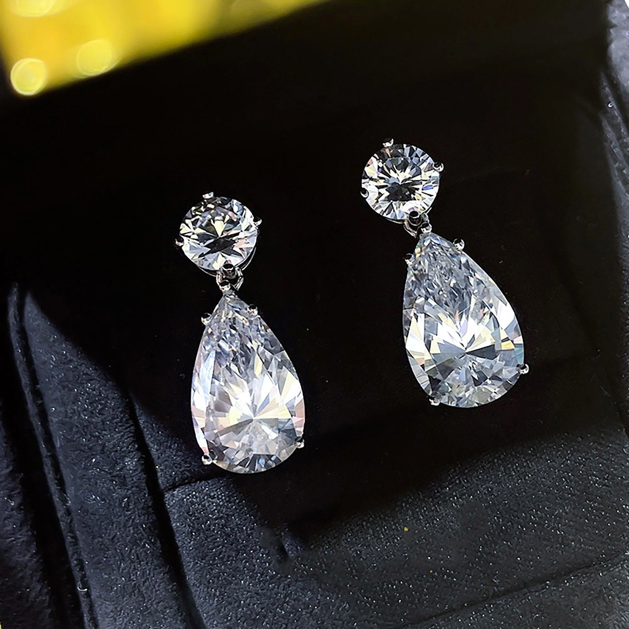 IGI Certified 6.00 Carat Pear & Round Diamond Drop and Dangle Earrings in Platinum - Image 3