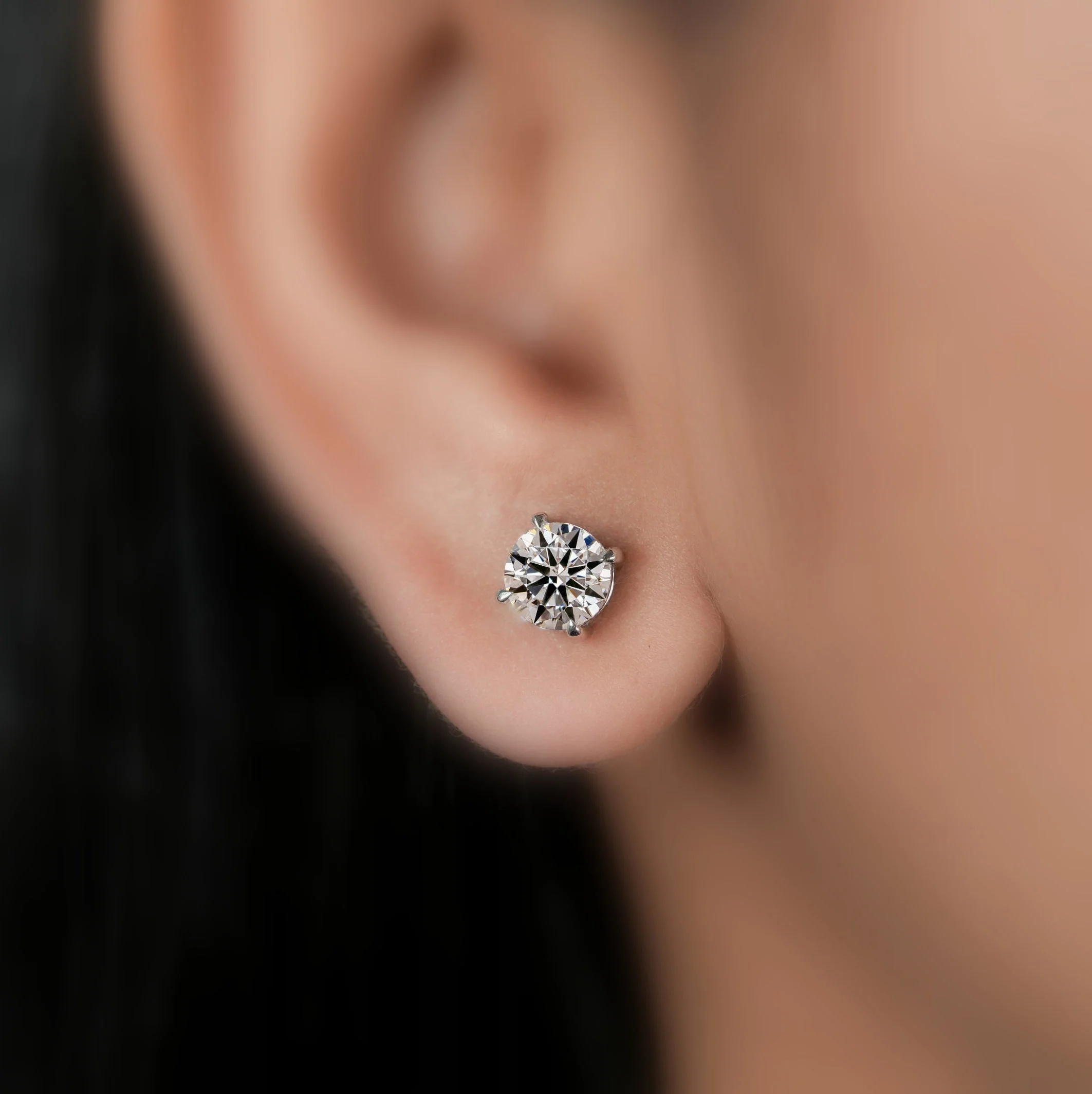 2-4ct Round Diamond Stud Earrings – Platinum, G/VVS-VS (IGI Certified) - Image 3