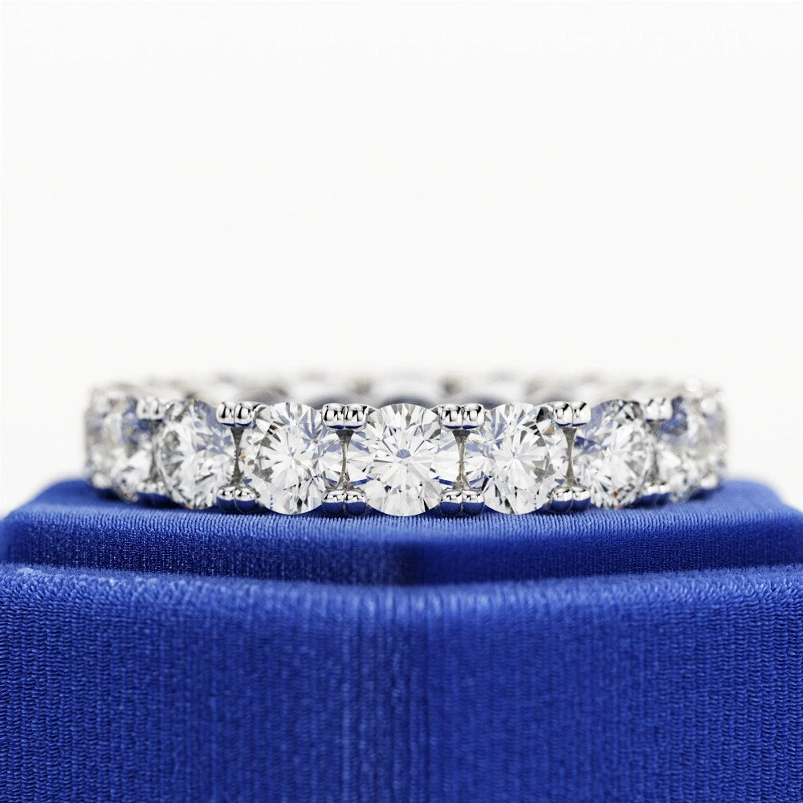 Round Diamond U Prong Full Eternity Ring for Women's - 2.00Carat - 3.00Carat - D/VVS - Image 4