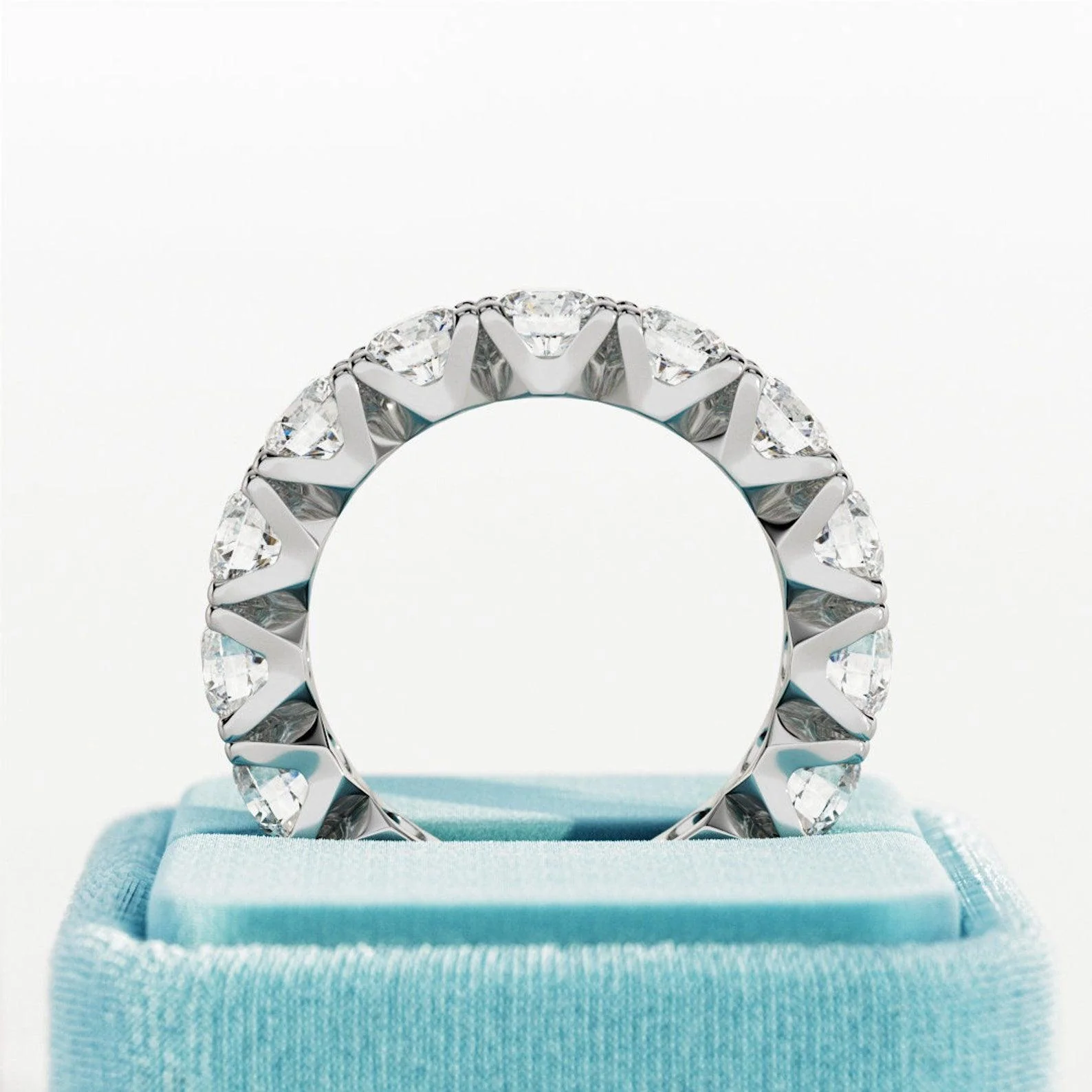 Round Diamond V Prong Full Eternity Ring for Women's - 4.00Carat - 6.00Carat - D/VVS - Image 2