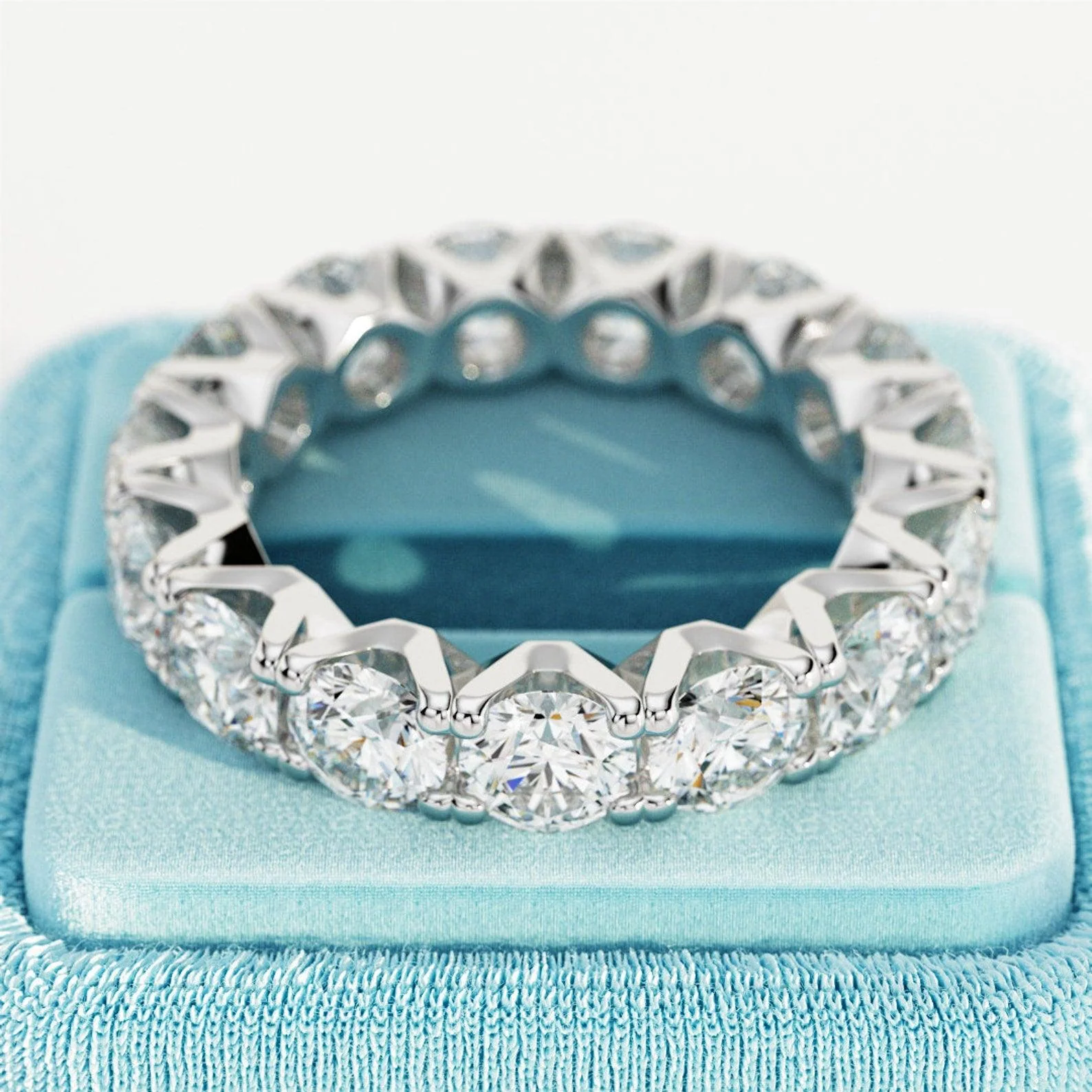 Round Diamond V Prong Full Eternity Ring for Women's - 4.00Carat - 6.00Carat - D/VVS - Image 5