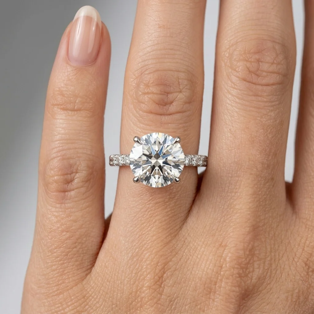 Last Piece IGI Certified 4.50Ct Round Diamond Engagement Ring in Platinum - Image 3