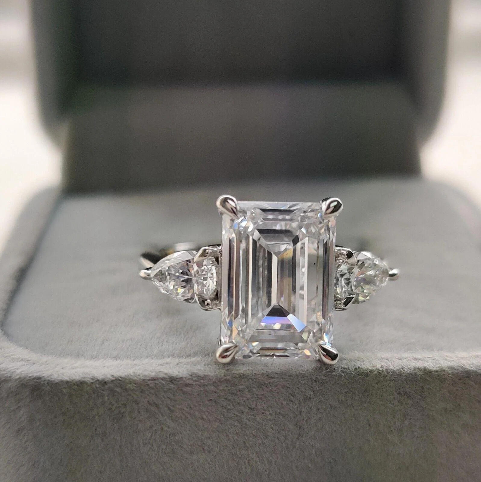 Special Offer ! F/VS 4.50Ct - 5.50 Ct Emerald & Side Pear Diamond Trilogy Ring Platinum